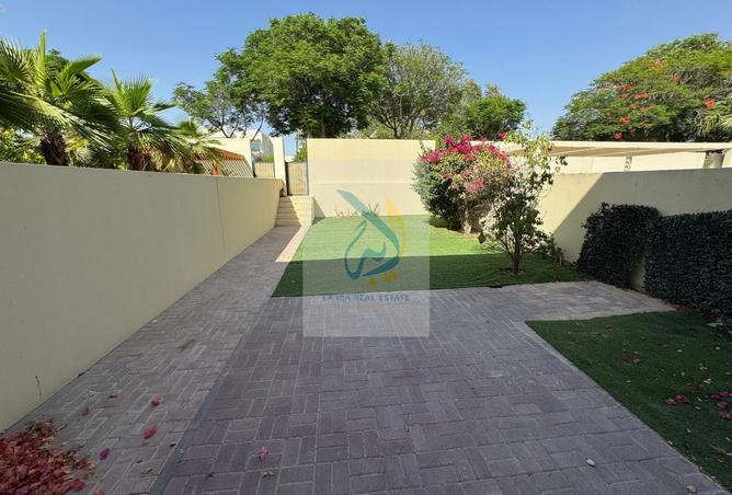 75030667 - Property Image 2