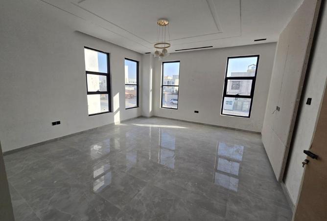 53572655 - صورة العقار 3