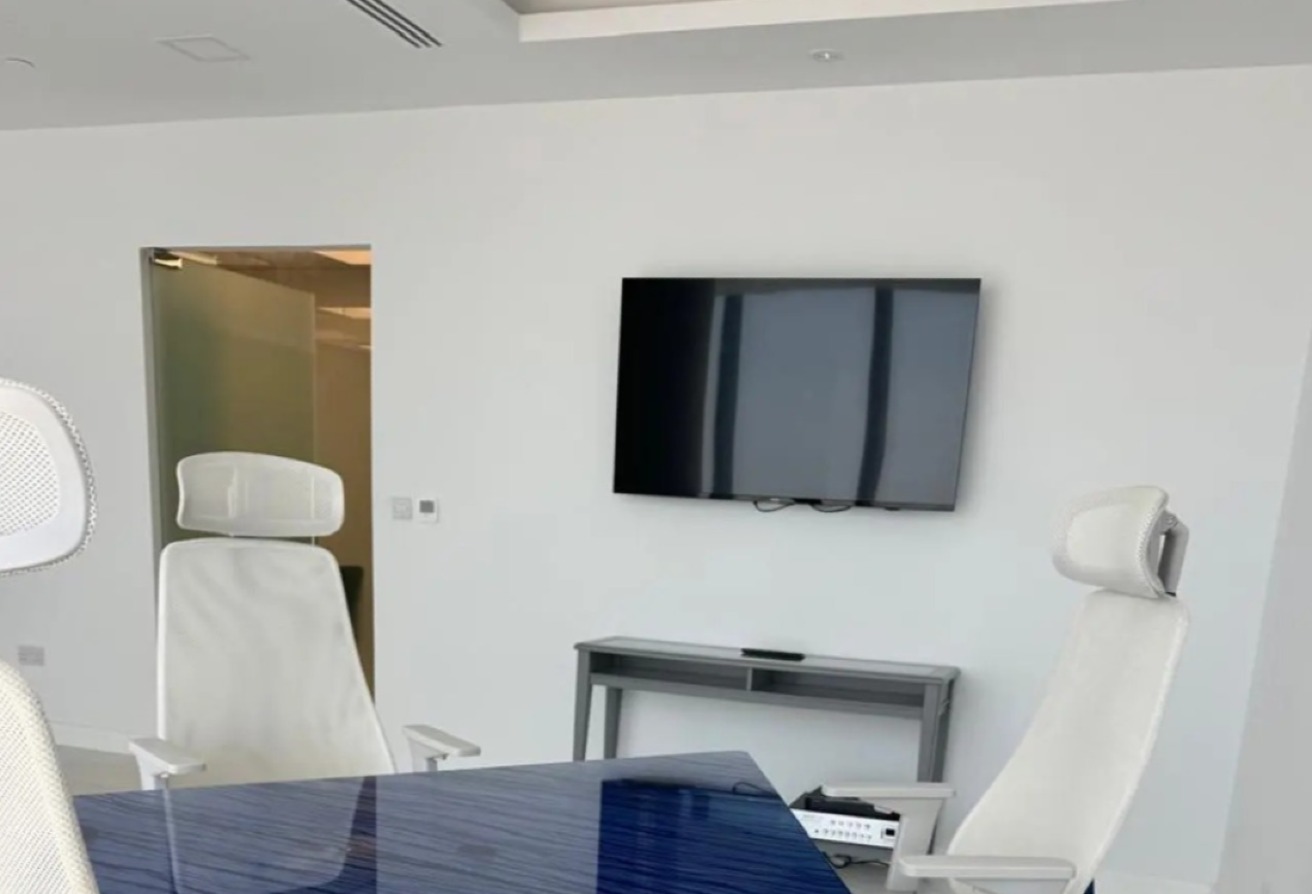 Canal View | Spacious Office | High Floor