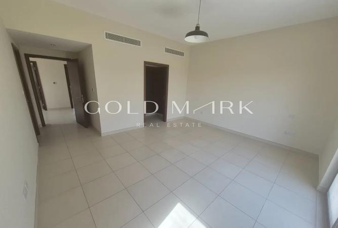 83219451 - Property Image 3