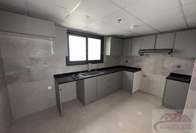 120164812 - Property Image 2