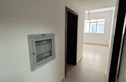 Apartment - 1 Bedroom - 2 Bathrooms for rent in Al Ameera Village - Ajman