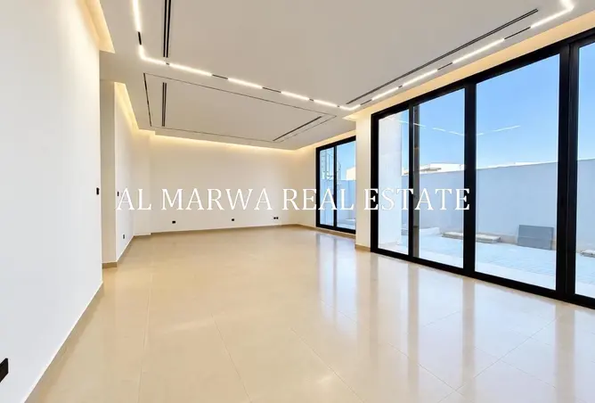 156472581 - Property Image 2