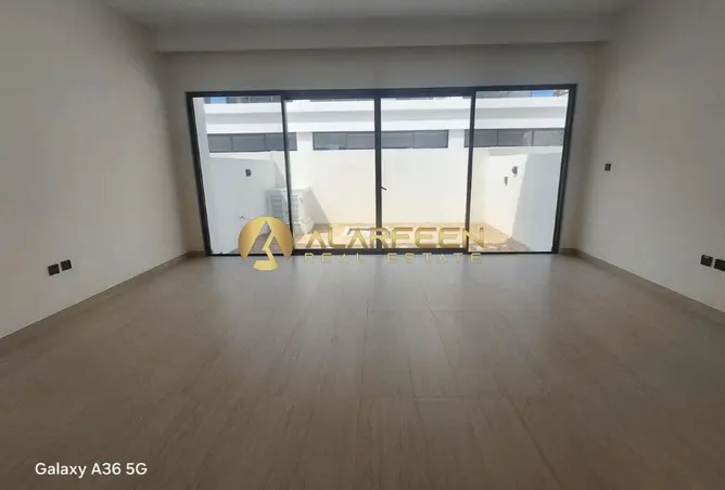 129739804 - Property Image 2