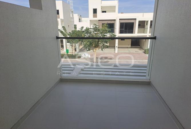 71116643 - صورة العقار 3