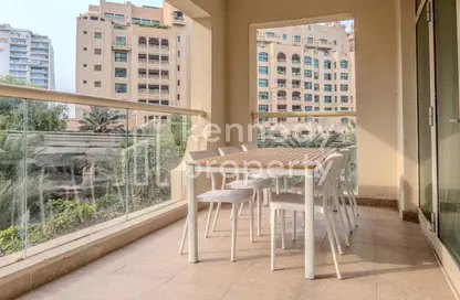 Apartment - 2 Bedrooms - 2 Bathrooms for rent in Al Hamri - Shoreline Apartments - Palm Jumeirah - Dubai