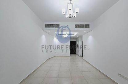 Apartment - 2 Bedrooms - 3 Bathrooms for rent in Airport View Building - Al Garhoud - Dubai