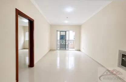 Apartment - 1 Bedroom - 2 Bathrooms for rent in Muwaileh 29 Building - Muwaileh - Sharjah