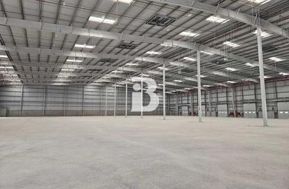Warehouse - Studio for rent in Al Markaz Industrial Development - Al Dhafrah - Abu Dhabi