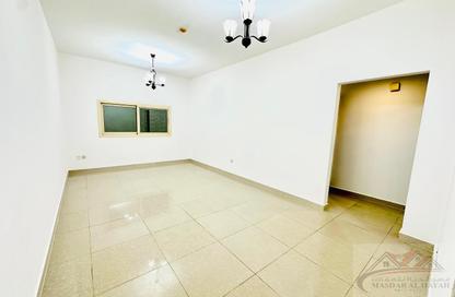 Apartment - 1 Bedroom - 2 Bathrooms for rent in Muwaileh 29 Building - Muwaileh - Sharjah