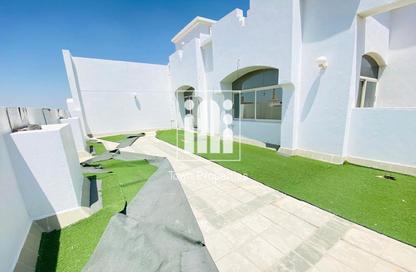 Penthouse - 4 Bedrooms - 4 Bathrooms for rent in Al Mushrif - Abu Dhabi
