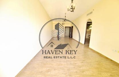 Apartment - 2 - 3 for rent in 3033 Muwaileh Building - Muwaileh Commercial - Sharjah