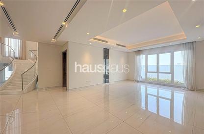 Villa - 6 Bedrooms - 7+ Bathrooms for rent in Nad Al Sheba 2 - Nad Al Sheba - Dubai