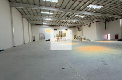 Warehouse - Studio - 2 Bathrooms for rent in Umm Al Thuoob - Umm Al Quwain