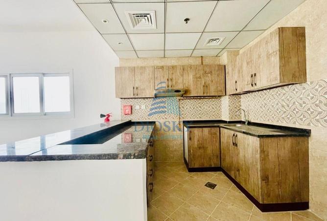 54402508 - Property Image 3