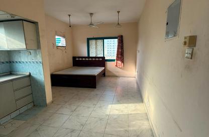 Apartment - Studio - 1 Bathroom for rent in Al Nabaa Building - Al Naba'ah - Al Sharq - Sharjah Apartment - Studio - 1 Bathroom for rent in Al Nabaa Building - Al Naba'ah - Al Sharq - Sharjah