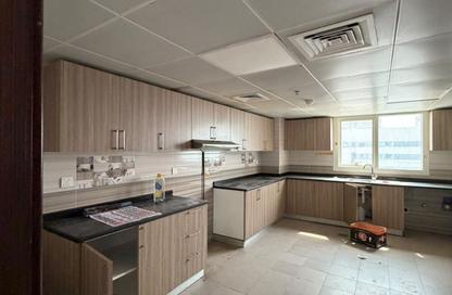 Apartment - 3 - 4 for rent in Al Majaz 1 - Al Majaz - Sharjah Apartment - 3 - 4 for rent in Al Majaz 1 - Al Majaz - Sharjah