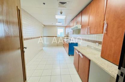 Apartment - 1 - 2 for rent in Danat Al Khan Tower - Al Khan Lagoon - Al Khan - Sharjah