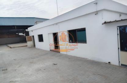 Factory - Studio - 2 Bathrooms for rent in Al Sajaa S - Al Sajaa - Sharjah