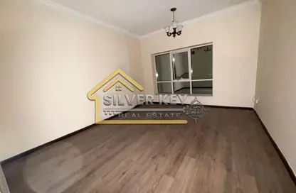 شقة - 2 غرف نوم - 2 حمامات للايجار في المجاز 3 - المجاز - الشارقة