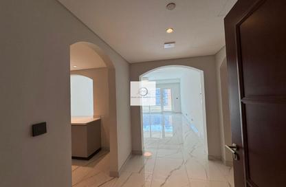 Apartment - 3 Bedrooms - 5 Bathrooms for rent in Jood Residence Plaza - Al Muraqqabat - Deira - Dubai