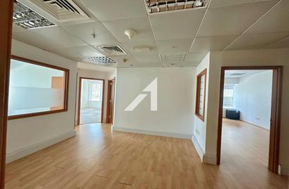 Office Space - Studio - 1 Bathroom for rent in Al Moosa Tower 2 - Al Moosa Towers - Sheikh Zayed Road - Dubai