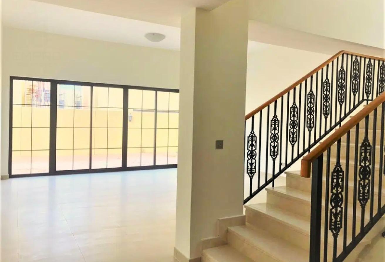4BR VILLA - YELLOW -STREET 3 photo 8
