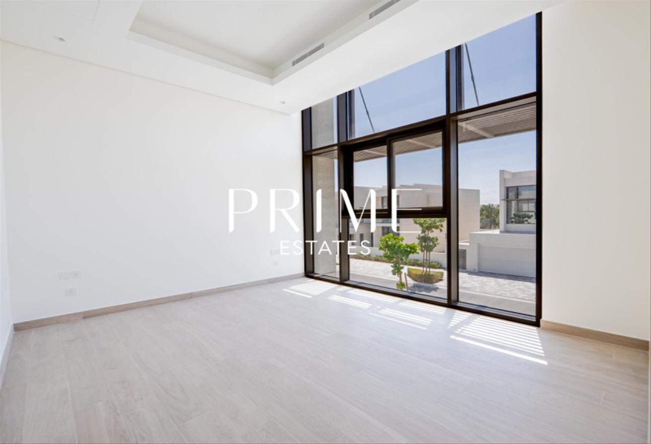 Brand New | Prime Location| Standalone| Single Row photo 17