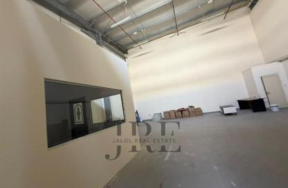 Warehouse - Studio - 1 Bathroom for rent in Al Sajaa Industrial - Al Sajaa - Sharjah