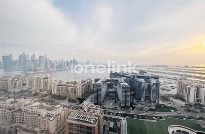Apartment - Studio - 1 for rent in The Palm Tower - Palm Jumeirah - Dubai Apartment - Studio - 1 for rent in The Palm Tower - Palm Jumeirah - Dubai