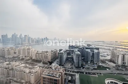 Apartment - 1 Bathroom for rent in The Palm Tower - Palm Jumeirah - Dubai