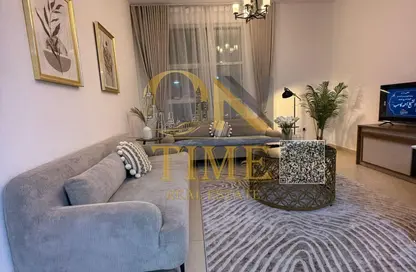 Apartment - 1 Bedroom - 2 Bathrooms for rent in Corniche Tower - Ajman Corniche Road - Ajman