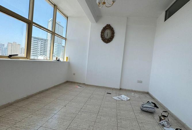 79843918 - Property Image 3