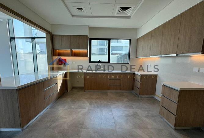 97832647 - Property Image 3