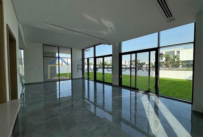 97832647 - Property Image 2