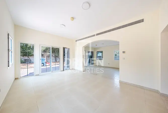 152846235 - Property Image 2