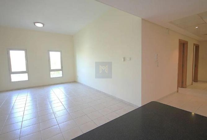 82810610 - Property Image 3