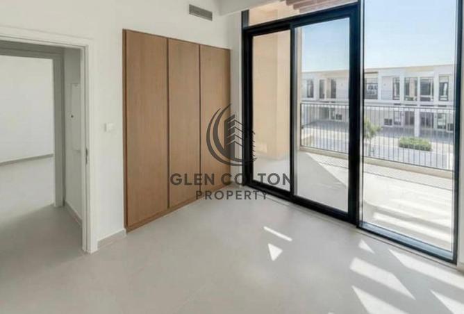 2Oigq3qe6Hg - Property Image 3