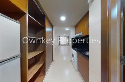 Apartment - Studio - 1 Bathroom for rent in Golden Sands 6 - Mankhool - Bur Dubai - Dubai