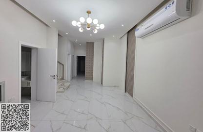 Townhouse - 5 Bedrooms - 7 Bathrooms for rent in Al Yasmeen 1 - Al Yasmeen - Ajman