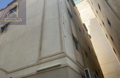 عمارة بالكامل - استوديو - 8 حمامات للبيع في المجرة - الشرق - الشارقة