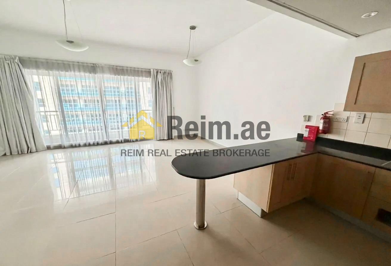 Spacious Layout | Well Maintained | Prime Location photo 4