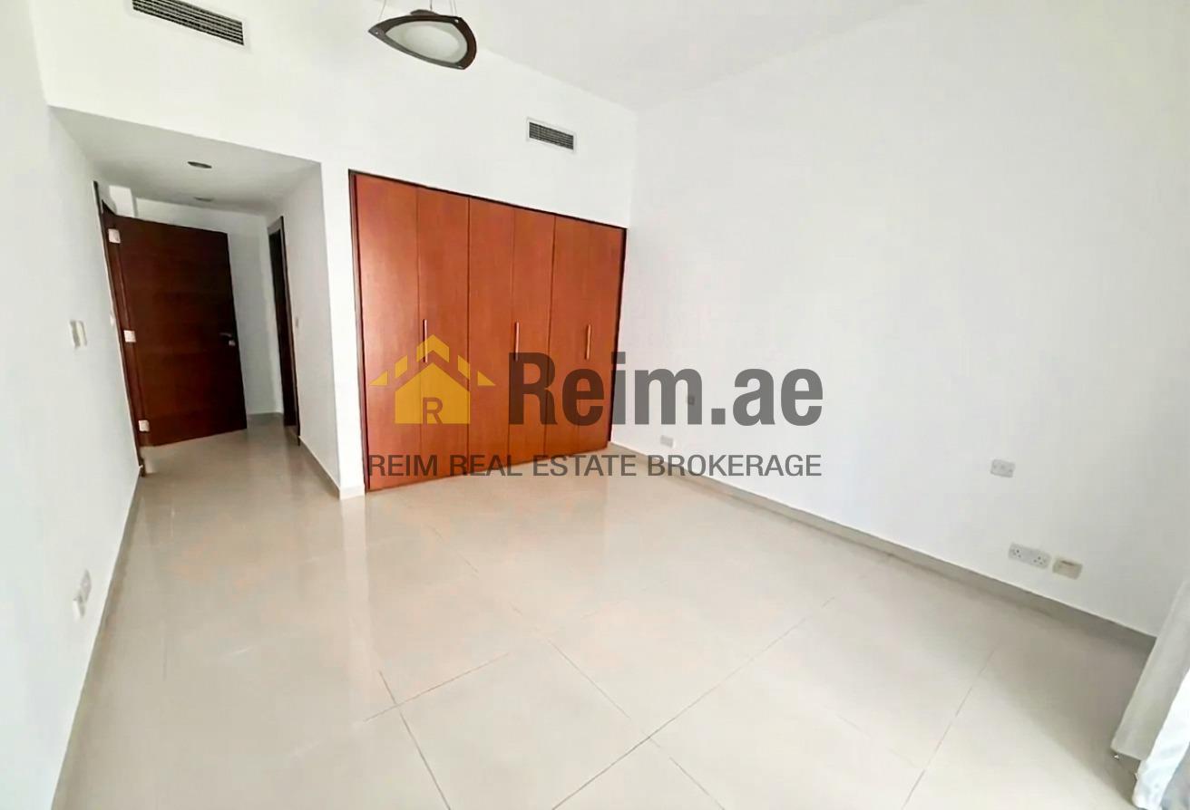 Spacious Layout | Well Maintained | Prime Location photo 8
