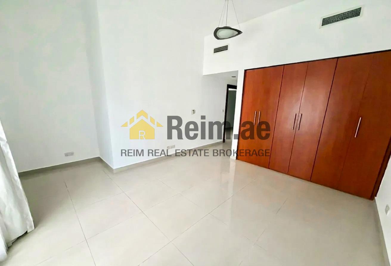 Spacious Layout | Well Maintained | Prime Location photo 7
