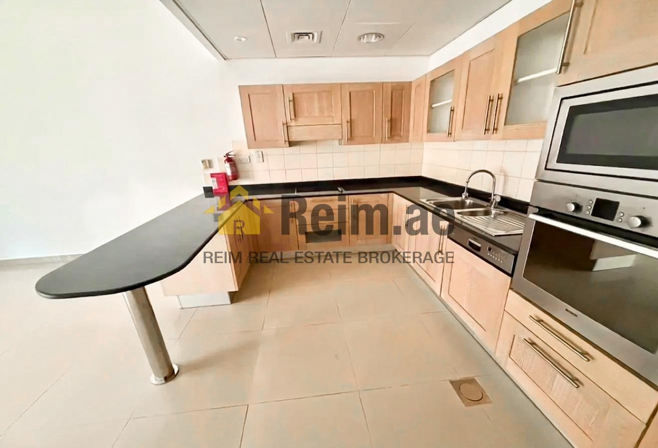 Spacious Layout | Well Maintained | Prime Location photo 5
