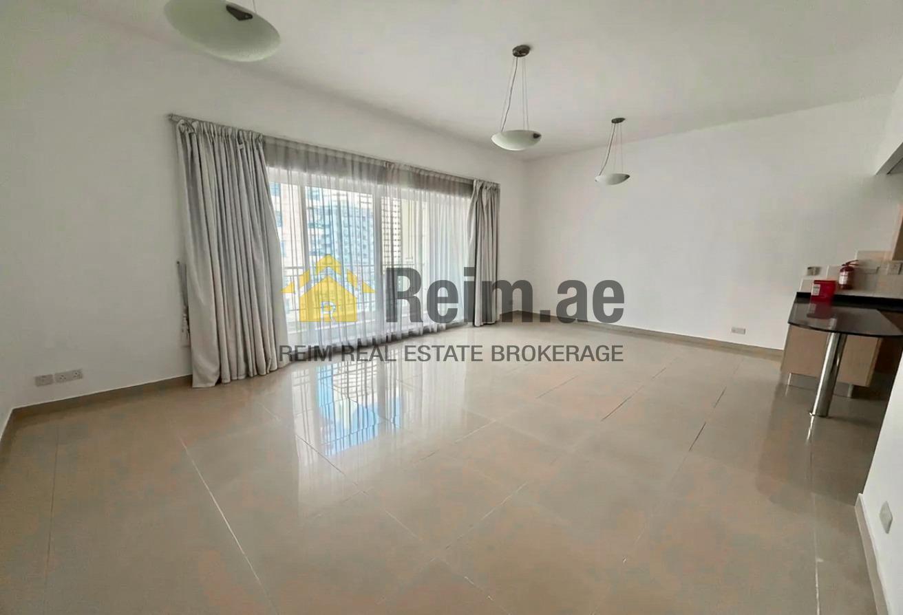 Spacious Layout | Well Maintained | Prime Location photo 2