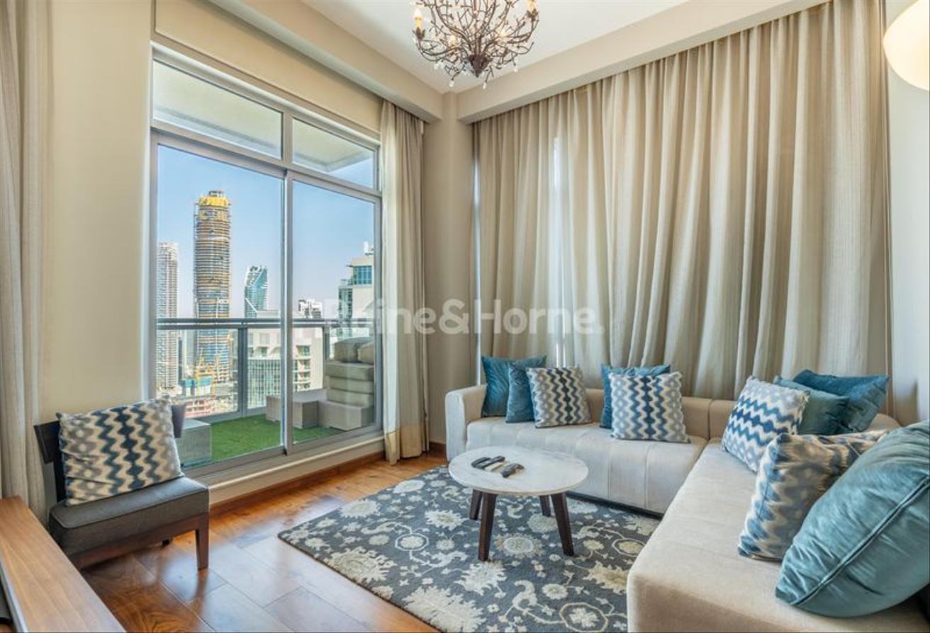 Penthouse | 4 bed+ study | Full Burj View photo 15