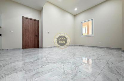 Apartment - 2 Bedrooms - 2 Bathrooms for rent in Hadbat Al Zafranah - Muroor Area - Abu Dhabi Apartment - 2 Bedrooms - 2 Bathrooms for rent in Hadbat Al Zafranah - Muroor Area - Abu Dhabi
