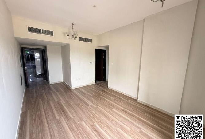 73115802 - Property Image 3