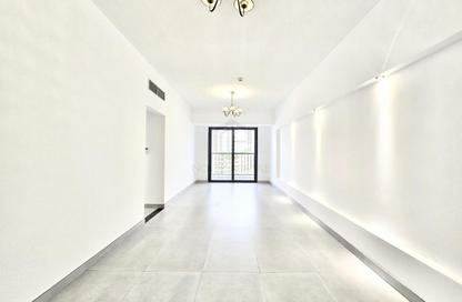 Apartment - 2 Bedrooms - 2 Bathrooms for rent in Al Zarooni - Al Mamzar - Deira - Dubai